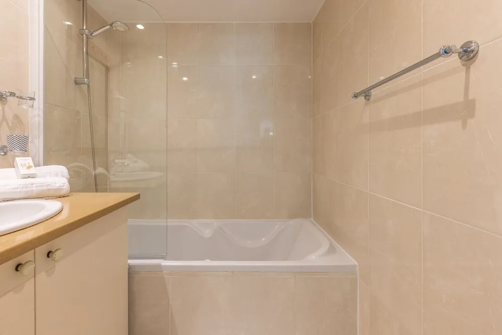 Duplex 2 Chambres -balcon-parking- Carnota2b269