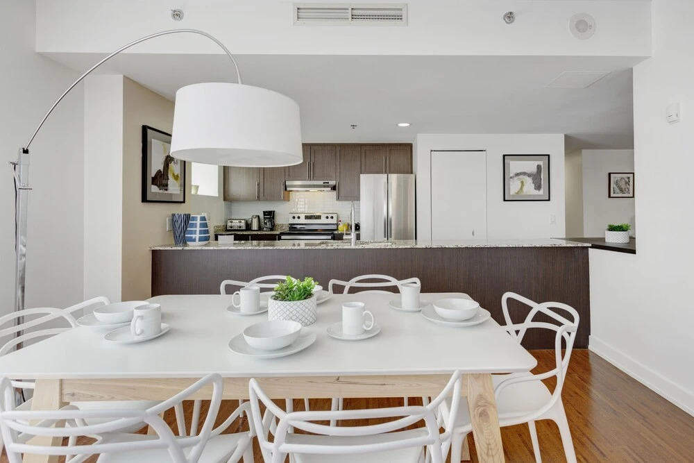 Palais-des-Congrès Furnished Suites by Hometrotting