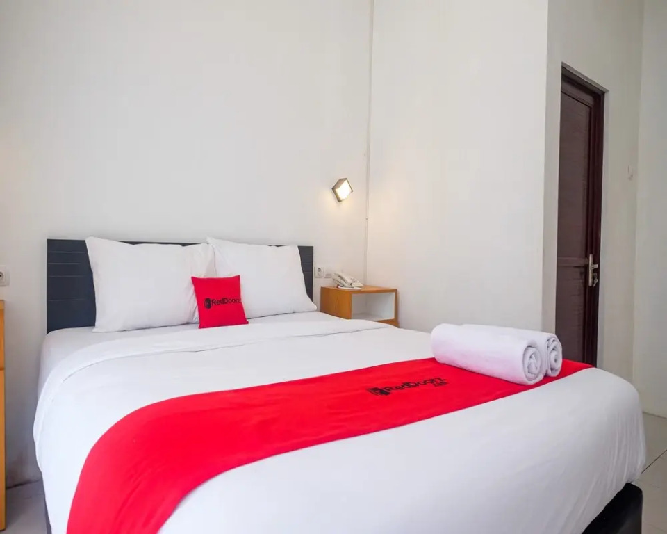 RedDoorz near Ambarrukmo Area