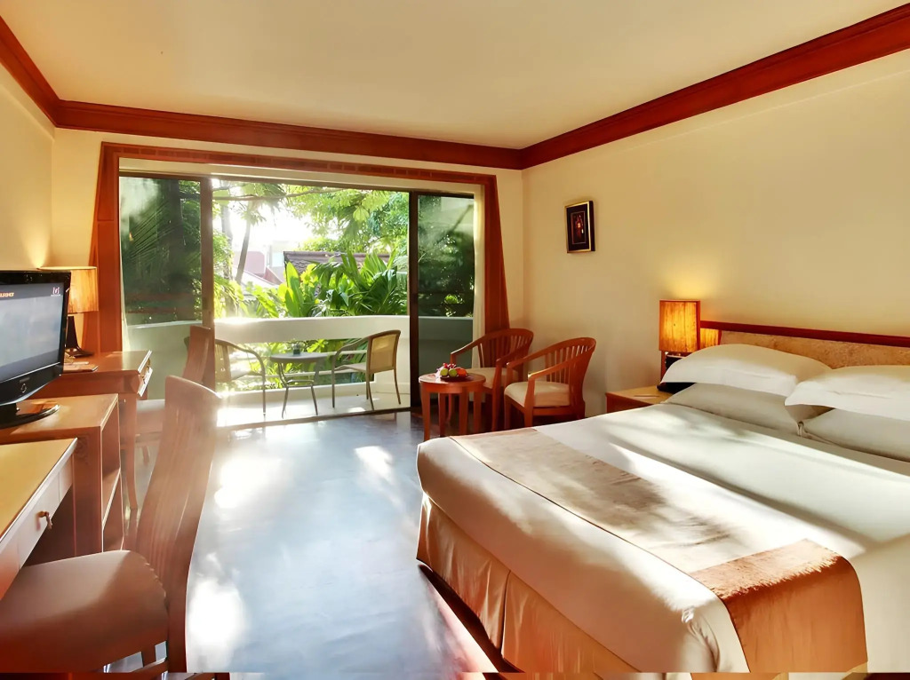Safari Beach Hotel Patong
