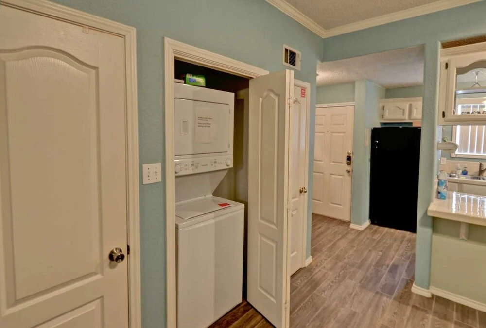 Dolphin 23 2 Bedroom Condo by RedAwning