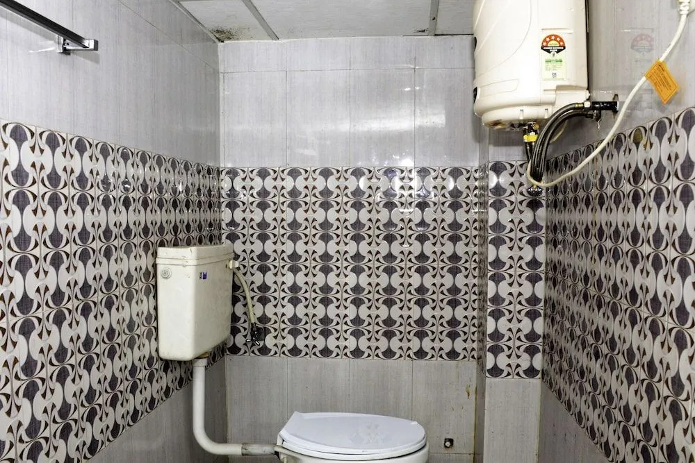 OYO 23178 Hotel Raj Mandir