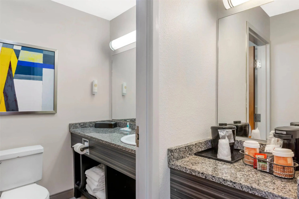 Comfort Inn Huntington near University area