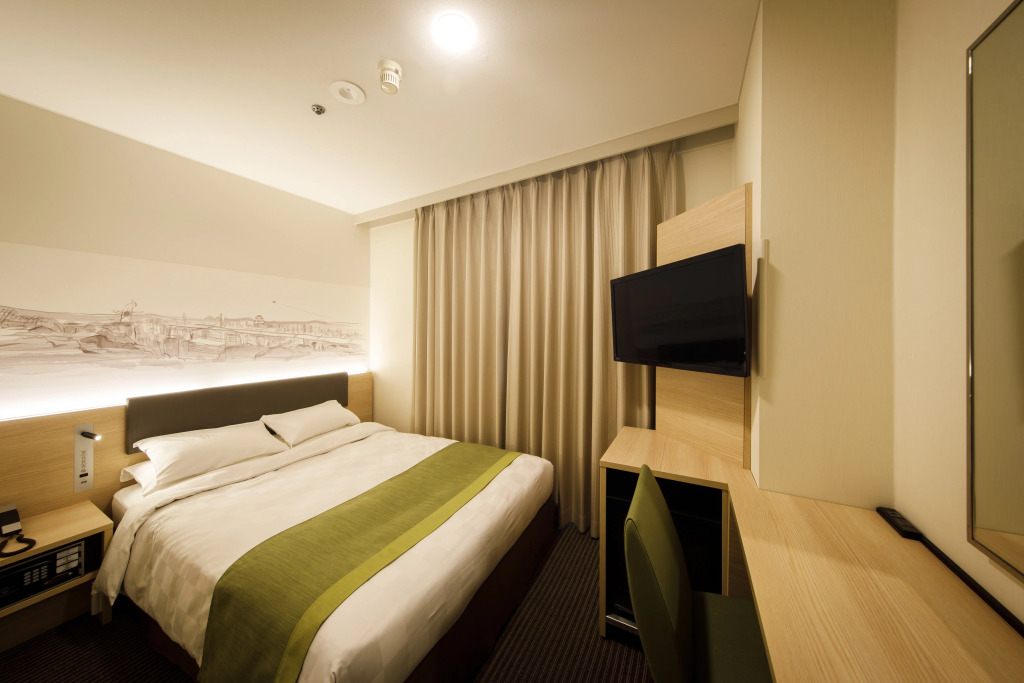 Shin Osaka Esaka Tokyu REI Hotel