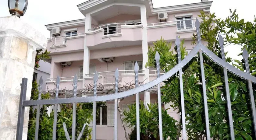 Apartments Perezaj