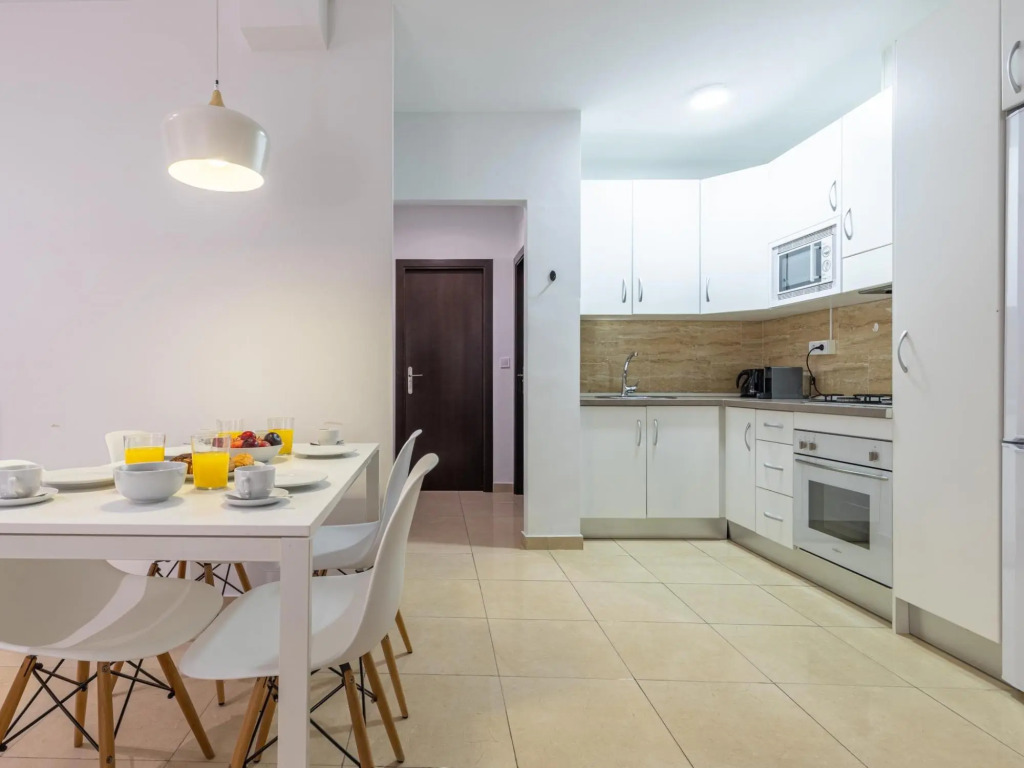 LA MERCED Apartment III 2BR 2BT