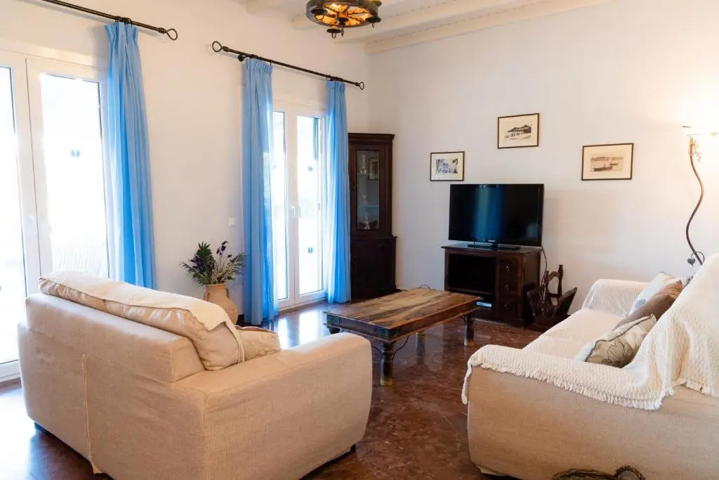 Villa Dimitris - just 600 meters away from the beach!!! by MediterraneanVillas