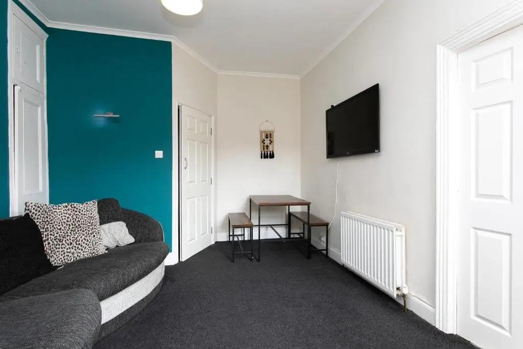Saltwell Duplex Newcastle by #ShortStaysAway