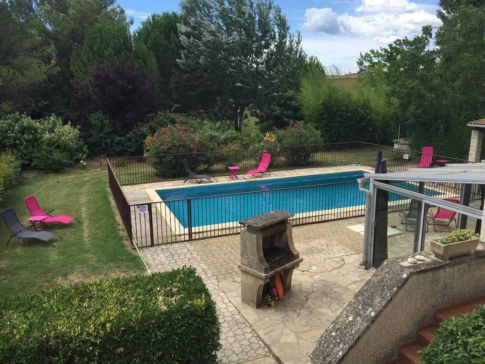 Beauregard - Belle Propriété Au Coeur De La Provence Romaine Apartment