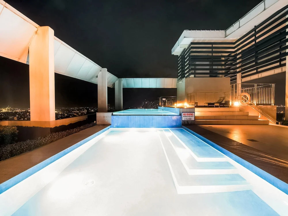 OYO 263 Vinia Residences