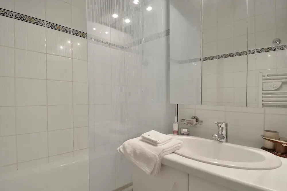 Residence Saintjacques Two-roomed Apartment in the Resort Center for 5 People of 35m2 Sj65