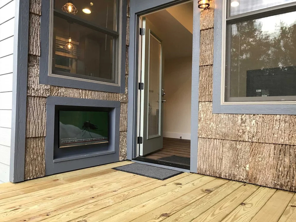 Rivers Edge 1 Bedroom 1 Bathroom Cabin