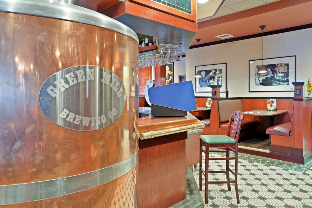 Holiday Inn Hotel & Suites Overland Park-West by IHG