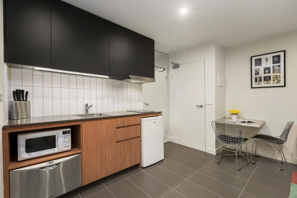 Plum Carlton Serviced Apartments