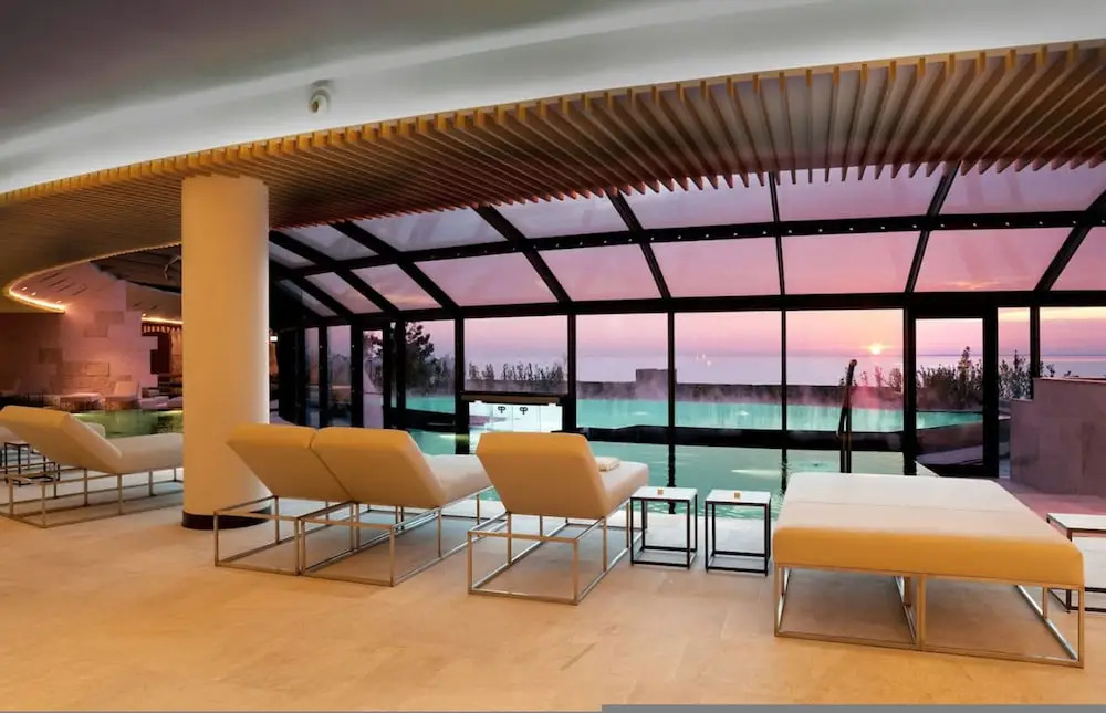 Sea-view Penthouse Spa in Portopiccolo