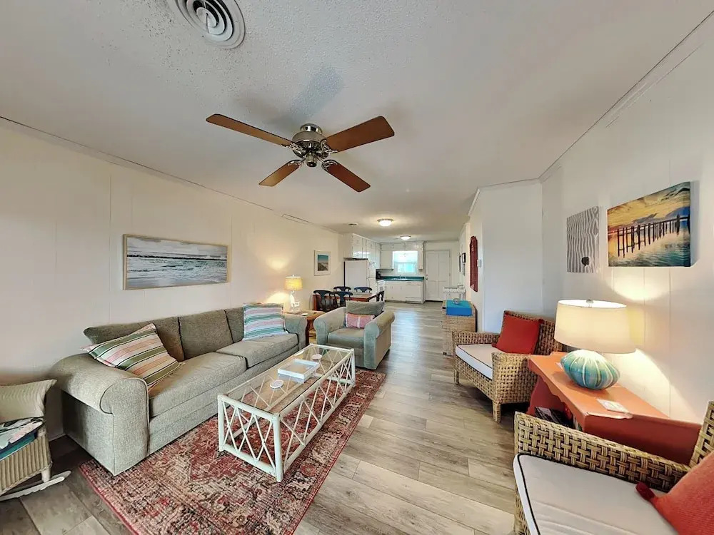 Catch A Wave by Topsail Realty