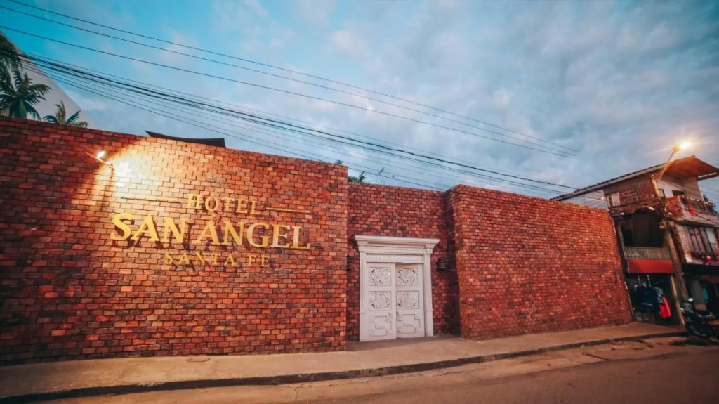 Ángel de Santa Fe by Bernalo Hotels