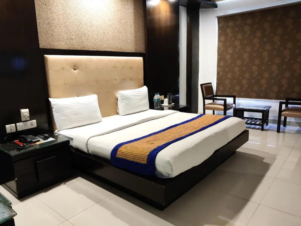 Hotel Delhi Pride at Karol Bagh