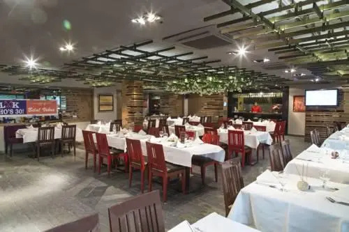 Royaute Luxury Suites and Hotel Gulberg Lahore