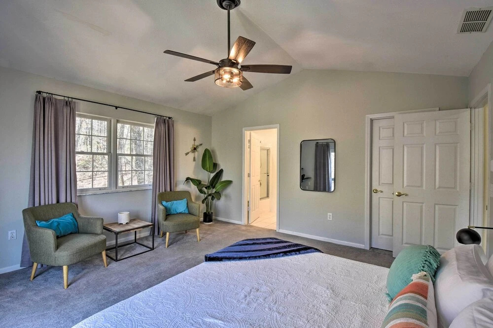 Inviting Sky Valley Home ~ 2 Mi to Mud Creek Falls