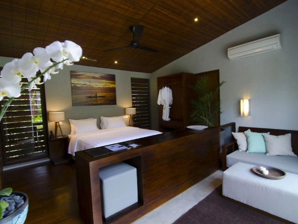 Hotel Komune and Beach Club Bali