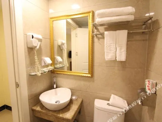 Yeste Hotel (Maoming Railway Station)(雅斯特酒店(茂名高铁火车站店）)