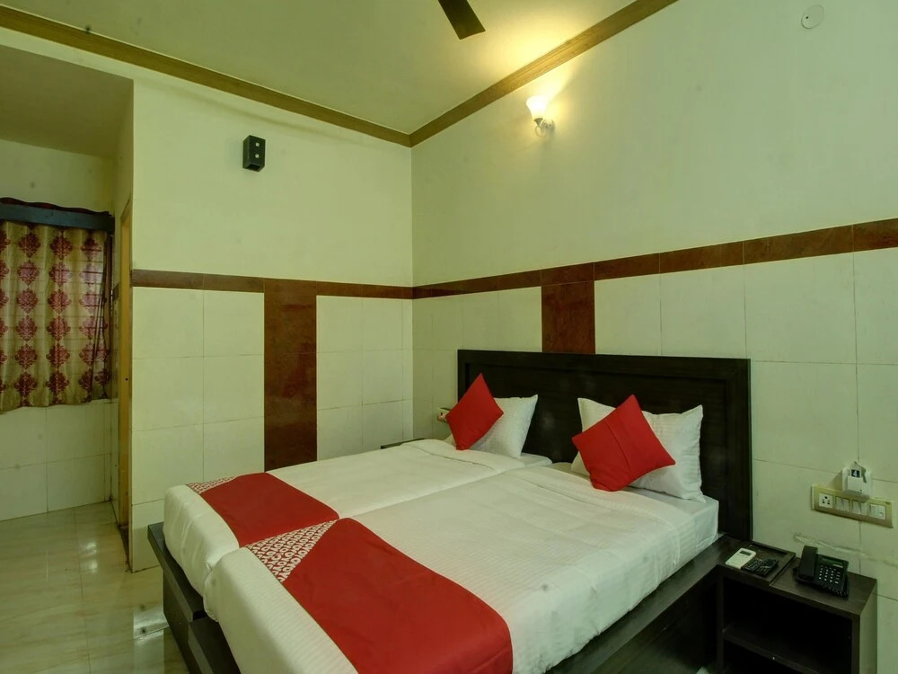 OYO 30673 K R K Residency