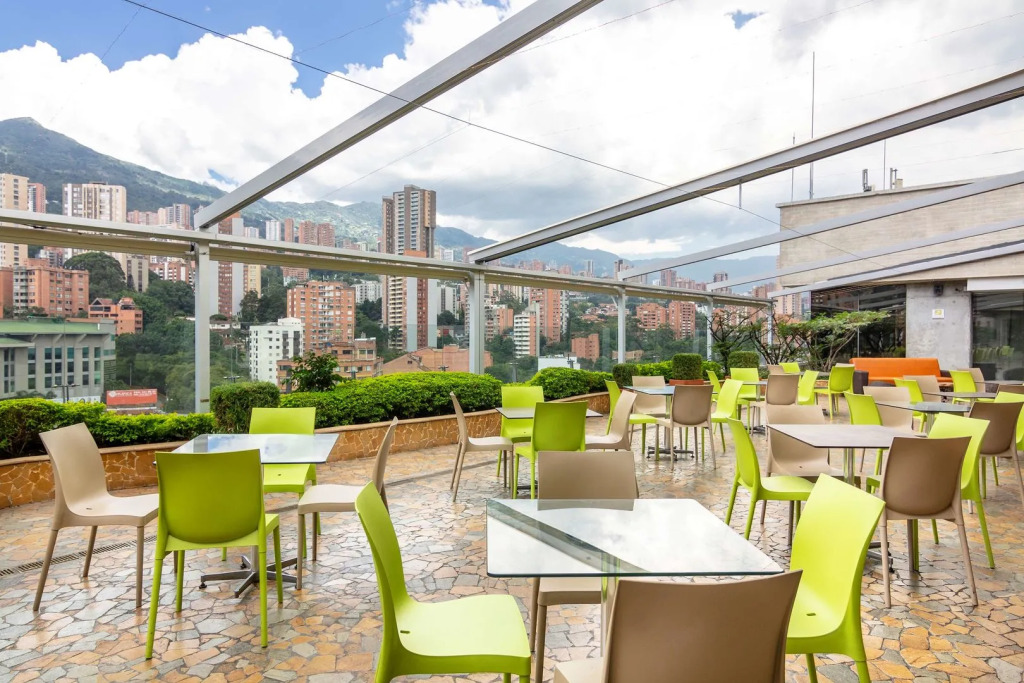 Diez Hotel Categoría Colombia