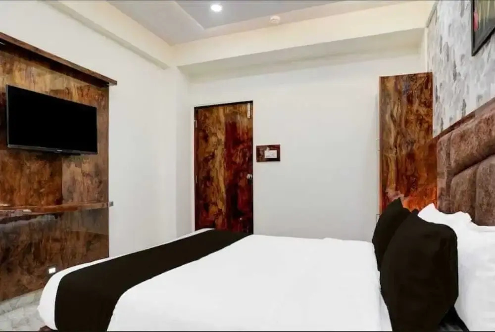 Hotel Shubham Inn Thaltej Ahmedabad