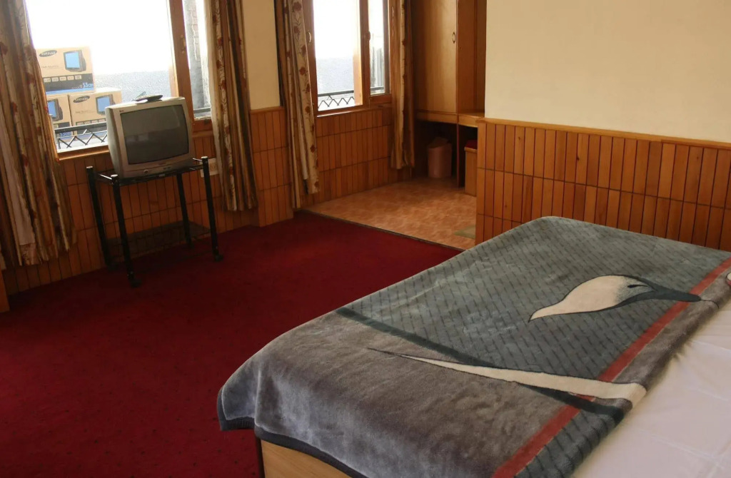 Hotel New Adarsh