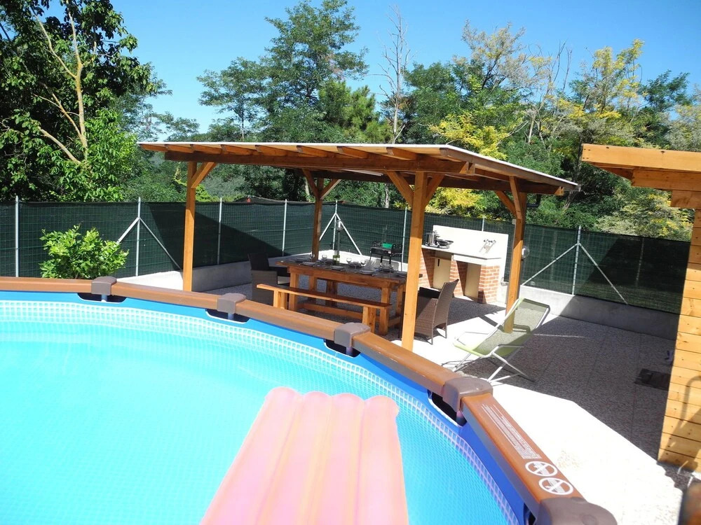 Spacious Holiday Home in Lucca With Swimming Pool