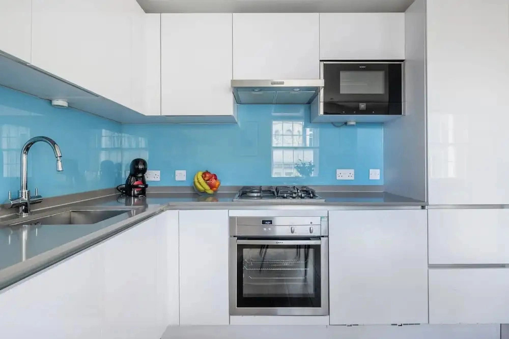 Stylish Soho 1BR Central