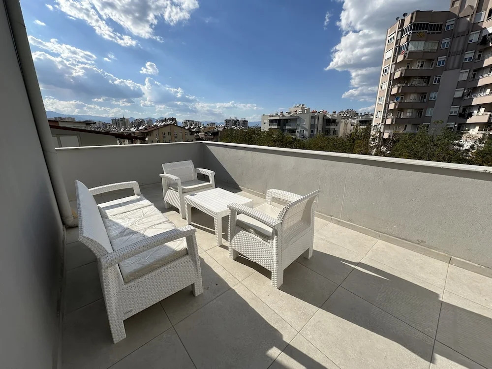 Real Homes Lara Self Check-in Apartments