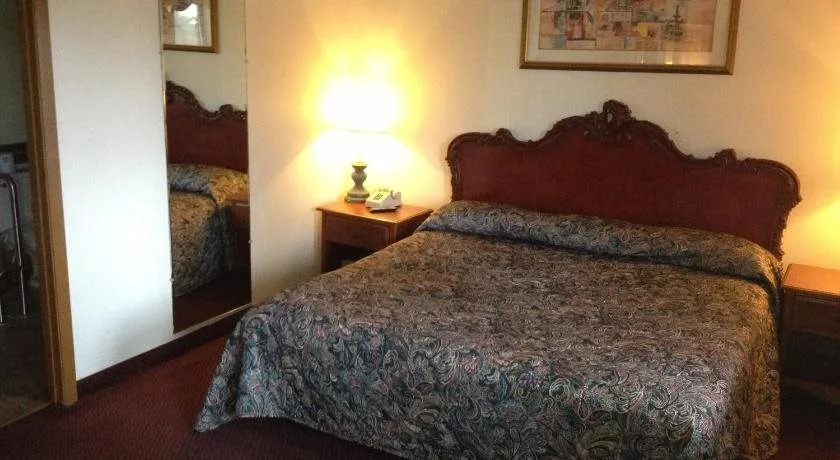 Embassy Motel - Franklin