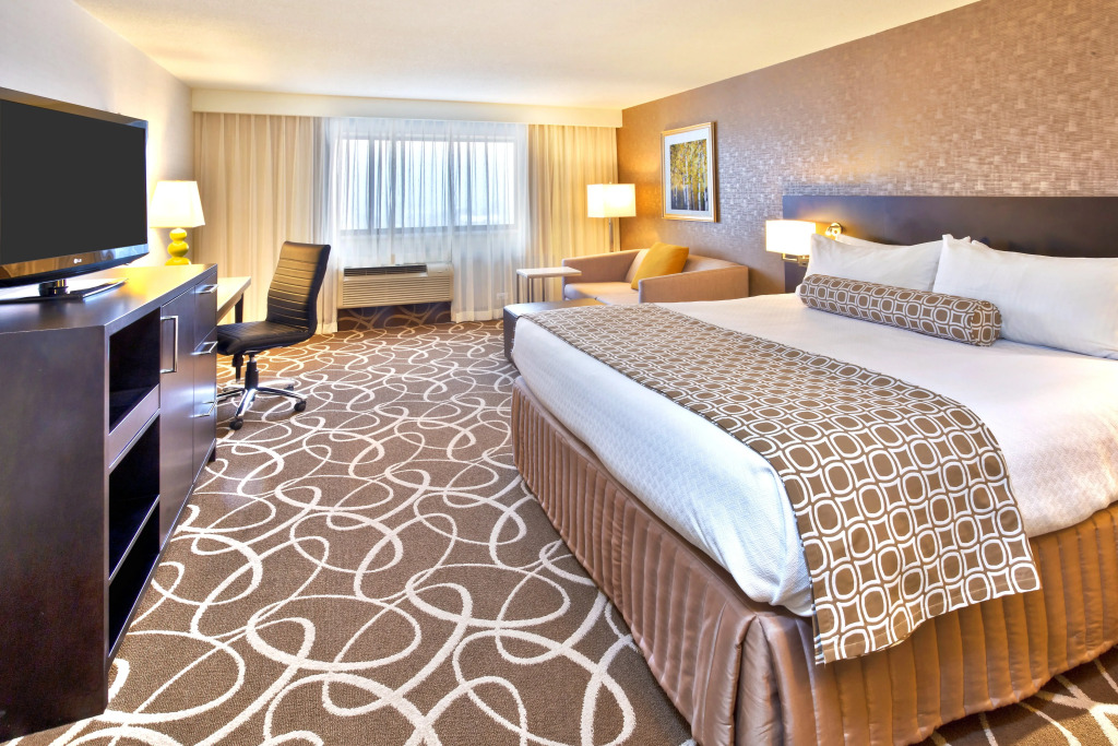 Crowne Plaza Kitchener-Waterloo by IHG