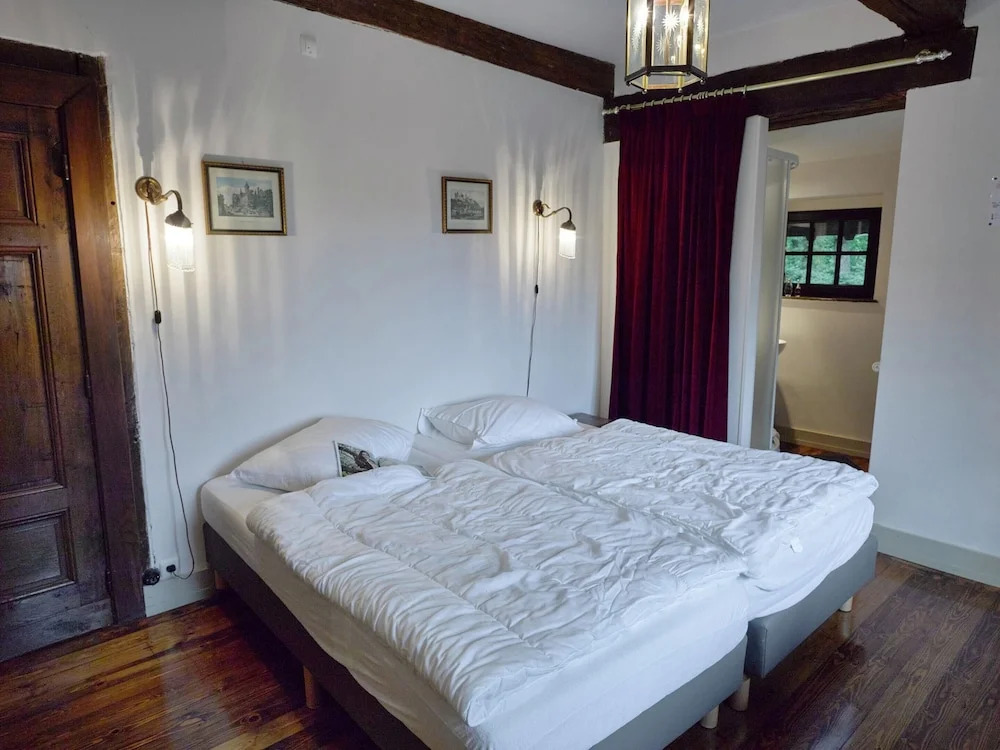 Spacious Villa in Liège
