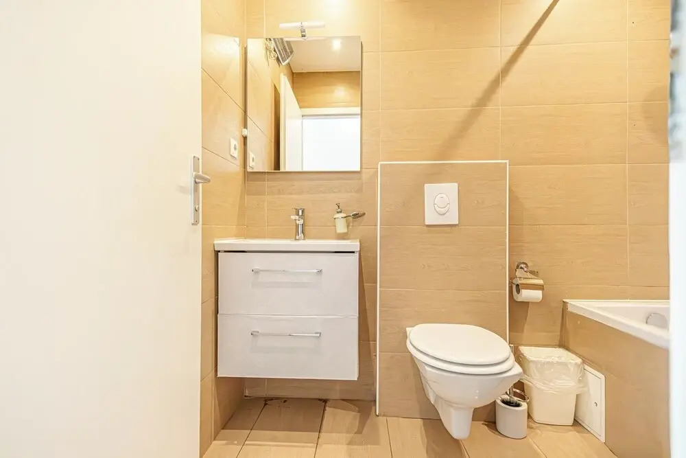 Affordable Stay Near Wiener Stadthalle