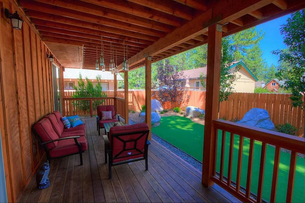 Hole in One Hideaway