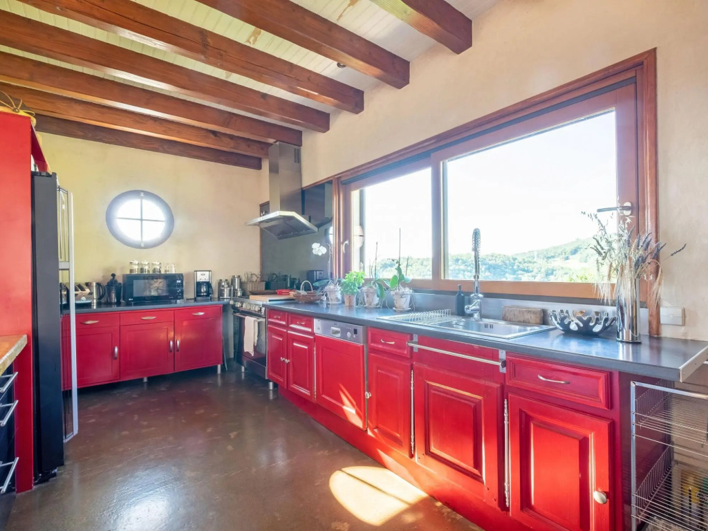 Plush holiday home in Altillac with a private swimming pool