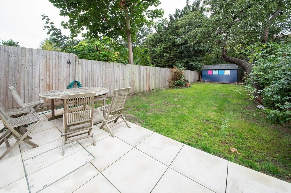 2 Bedroom Home Near Peckham High Street
