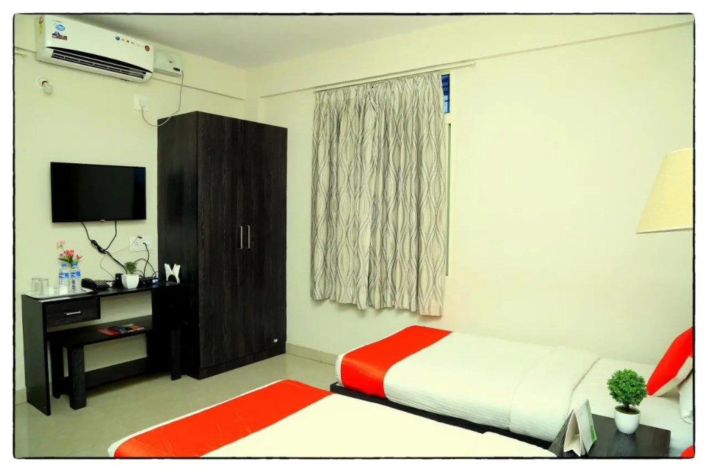 Hotel Bangalore Airport Inn, Near kempegowda Airport, Airport Pickup & Drop Available 24X7