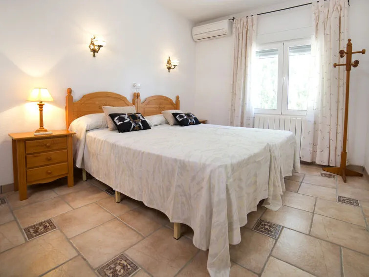 Holiday Home Amber by Interhome