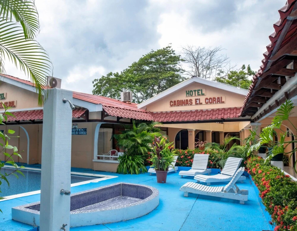 Hotel Cabinas El Coral
