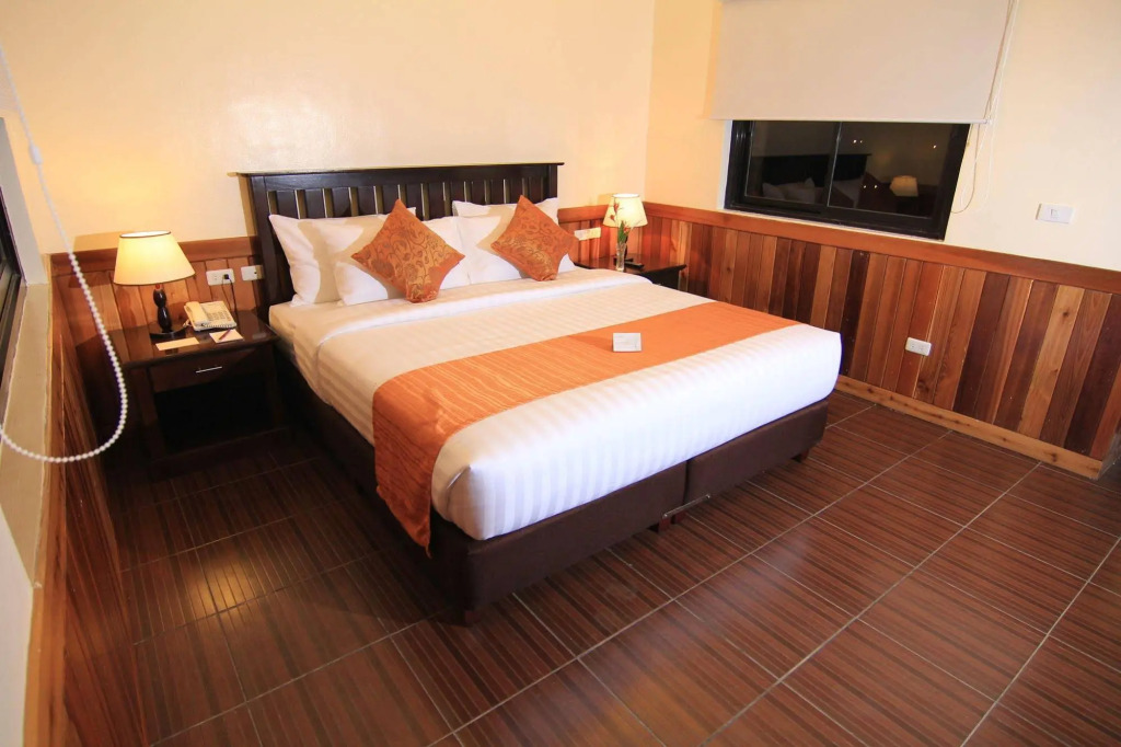 Sol Y Viento Mountain Hot Springs Resort