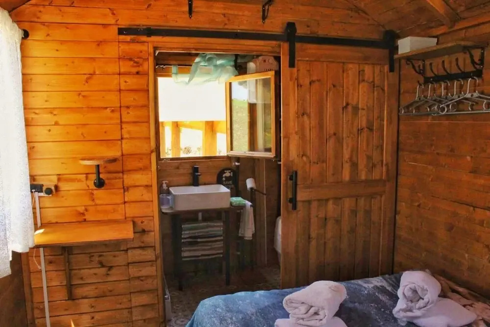 Nature Lovers Cabin- Hottub- Privacy & Serenity