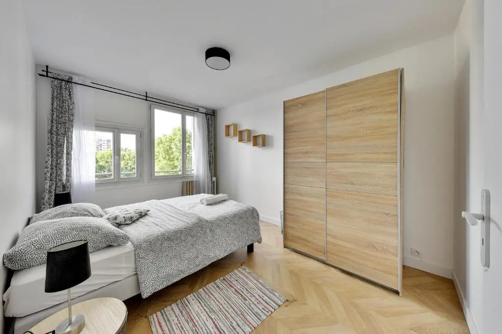 Chic apart with parking and balcony
