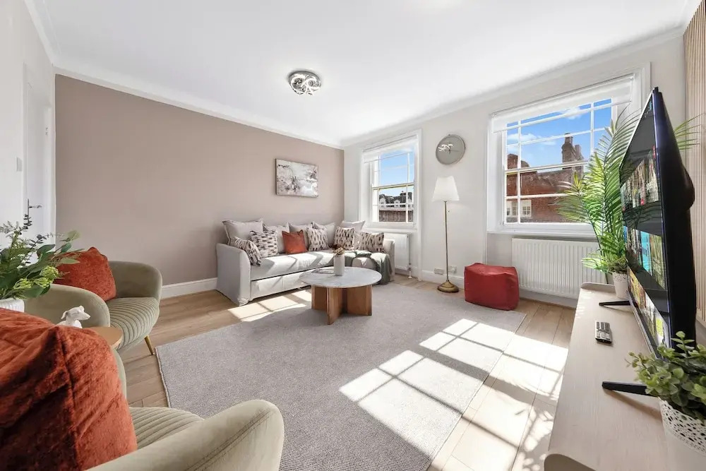 Stunning 2B Flat in South Kensington Near Station