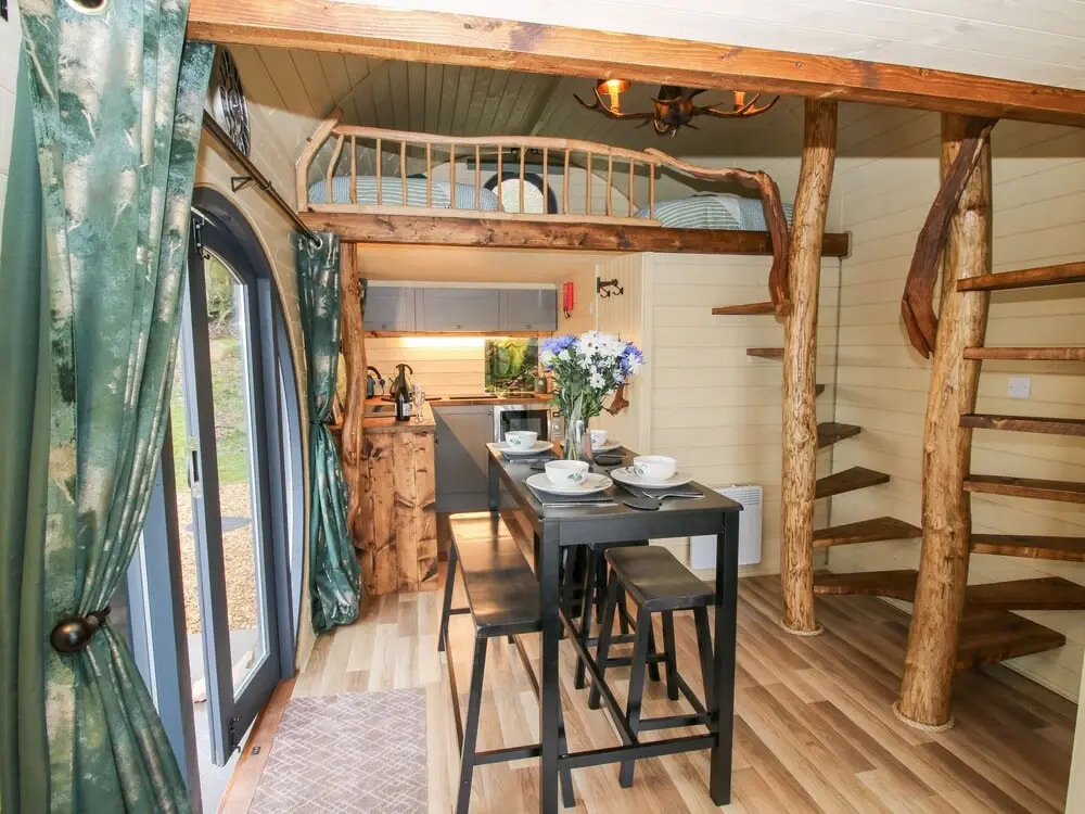 Callow Pod