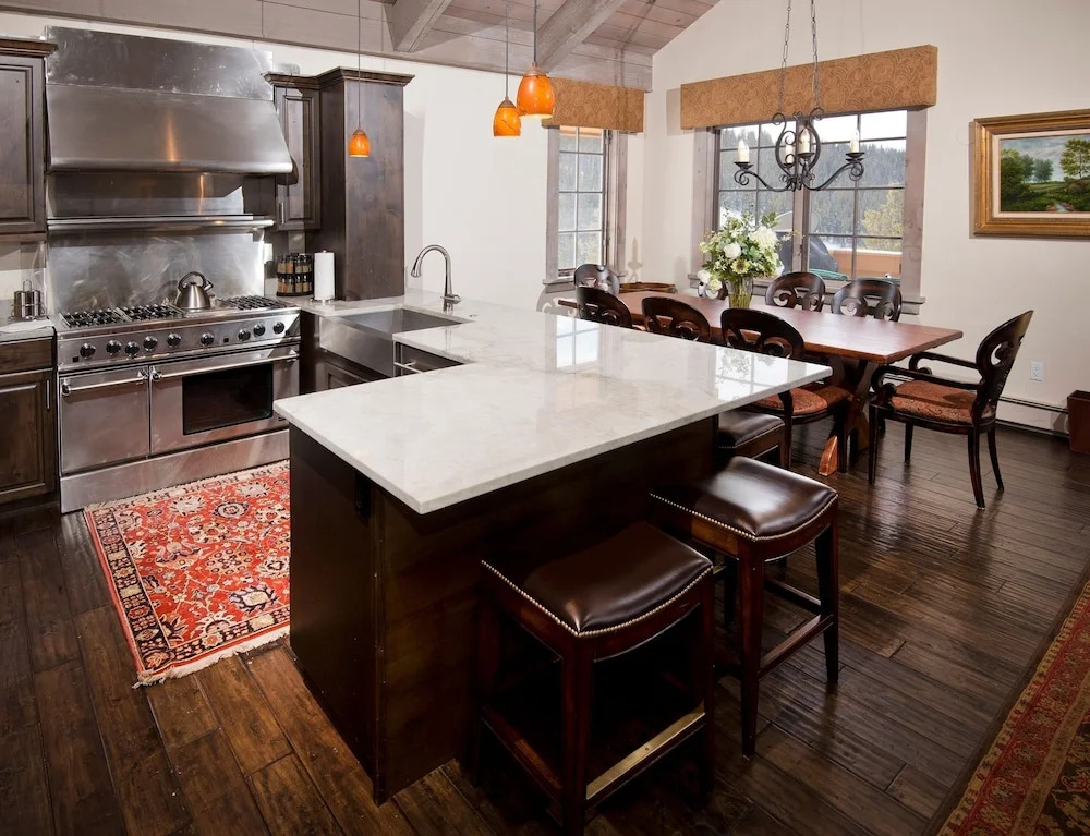 Game Creek Chalet O703
