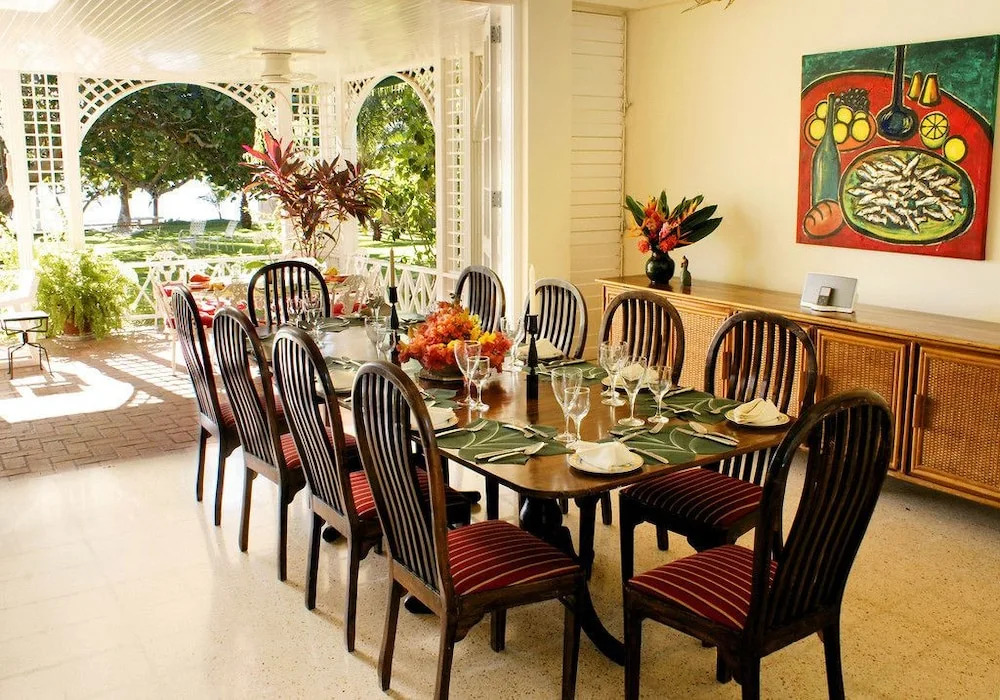 Seagrapes Villa